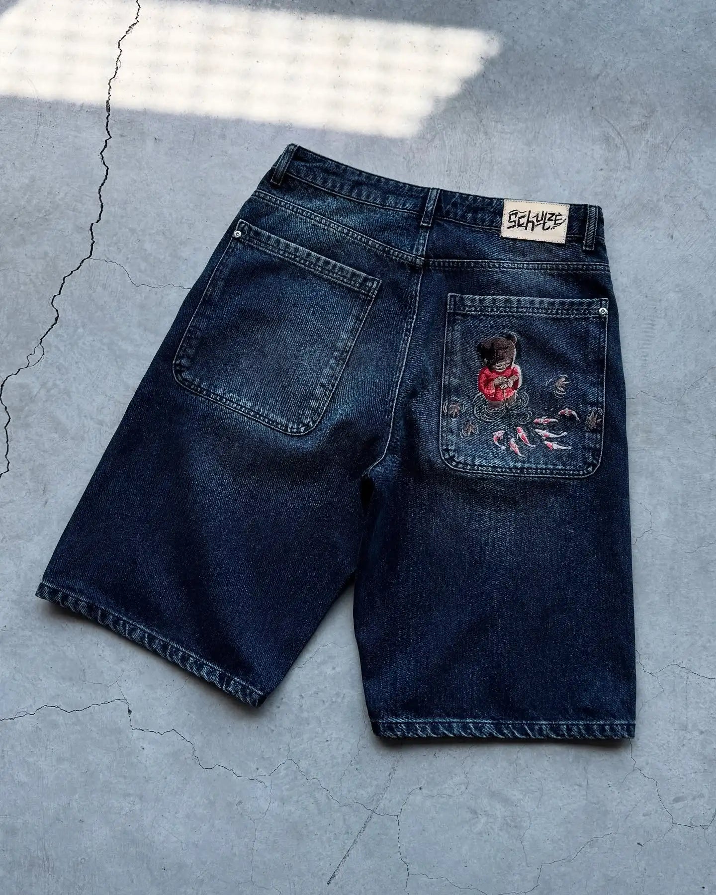 Fashion Cherry Blossom Pocket Embroidery Jeans Shorts Men Women Retro Baggy Black Denim Short Y2k Jorts Hip Hop Streetwear Pants