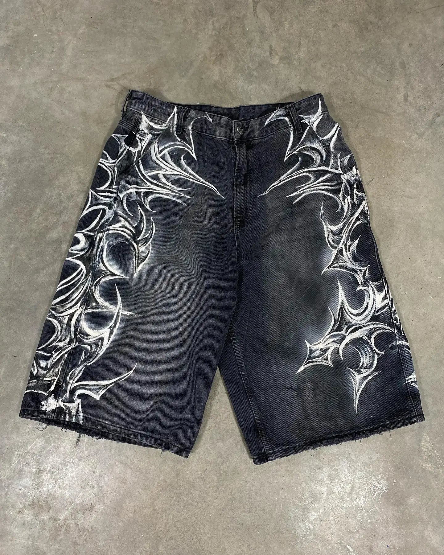 American Retro Gothic Halloween Geometry Graffiti Print Denim Shorts Men Women Y2k Low Waist Baggy Knee Length Jeans Jorts Short